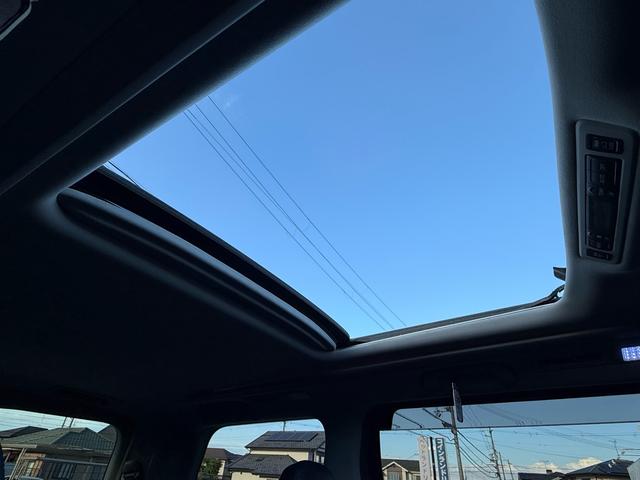 アルファード ２４０Ｓ　両側パワースライドドア　メーカーＯＰツインサンルーフ　アルパインナビ　アルパインフリップダウンモニター　ＨＯＭＵＲＡ２０インチホイール　地デジ　フルセグＴＶ　Ｂｌｕｅｔｏｏｔｈ　Ｂカメラ　ＥＴＣ（48枚目）