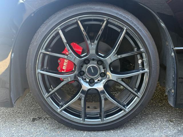 アルファード ２４０Ｓ　両側パワースライドドア　メーカーＯＰツインサンルーフ　アルパインナビ　アルパインフリップダウンモニター　ＨＯＭＵＲＡ２０インチホイール　地デジ　フルセグＴＶ　Ｂｌｕｅｔｏｏｔｈ　Ｂカメラ　ＥＴＣ（62枚目）
