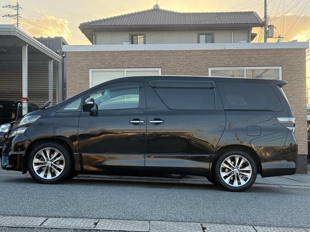 ヴェルファイア ２．４Ｚ　プラチナセレクションＩＩ　両側パワースライドドア　電動リアゲート　ツインサンルーフ　アルパイン１０インチナビ　アルパイン１１．５インチフリップダウンモニター　バックカメラ　オットマンシート　純正１８インチＡＷ　ＨＩＤライト（6枚目）