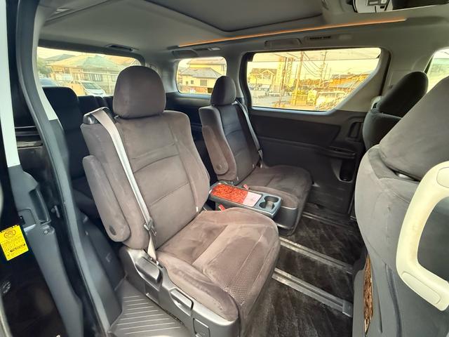 ヴェルファイア ２．４Ｚ　プラチナセレクションＩＩ　両側パワースライドドア　電動リアゲート　ツインサンルーフ　アルパイン１０インチナビ　アルパイン１１．５インチフリップダウンモニター　バックカメラ　オットマンシート　純正１８インチＡＷ　ＨＩＤライト（38枚目）