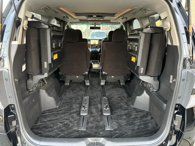 ヴェルファイア ２．４Ｚ　プラチナセレクションＩＩ　両側パワースライドドア　電動リアゲート　ツインサンルーフ　アルパイン１０インチナビ　アルパイン１１．５インチフリップダウンモニター　バックカメラ　オットマンシート　純正１８インチＡＷ　ＨＩＤライト（53枚目）