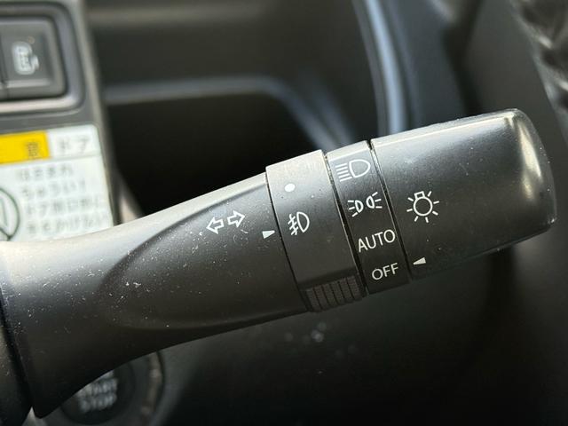 ソリオ ハイブリッドＳＺ　両側電動パワースライドドア　デュアルカメラブレーキサポート　アクティブクルーズコントロール　レーンアシスト　衝突軽減ブレーキ　カロッツェリア８インチナビ　シートヒーター　純正１５インチアルミホイール（14枚目）