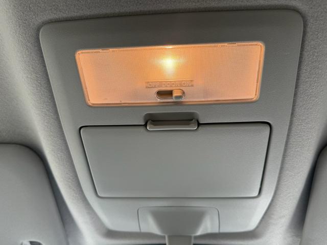 ソリオ ハイブリッドＳＺ　両側電動パワースライドドア　デュアルカメラブレーキサポート　アクティブクルーズコントロール　レーンアシスト　衝突軽減ブレーキ　カロッツェリア８インチナビ　シートヒーター　純正１５インチアルミホイール（76枚目）