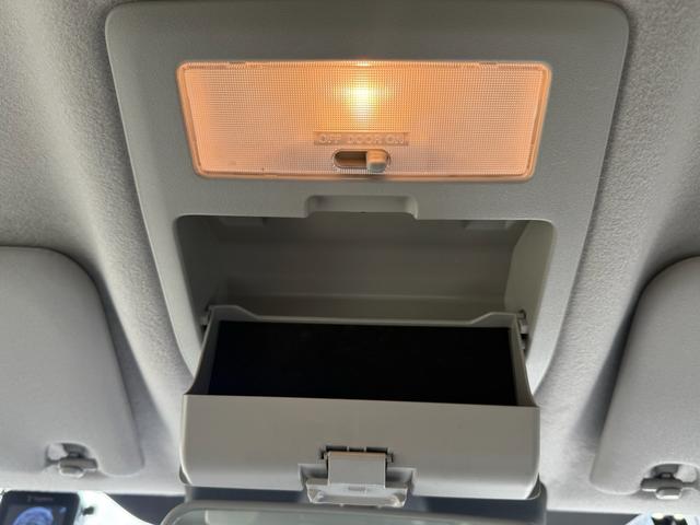 ソリオ ハイブリッドＳＺ　両側電動パワースライドドア　デュアルカメラブレーキサポート　アクティブクルーズコントロール　レーンアシスト　衝突軽減ブレーキ　カロッツェリア８インチナビ　シートヒーター　純正１５インチアルミホイール（77枚目）