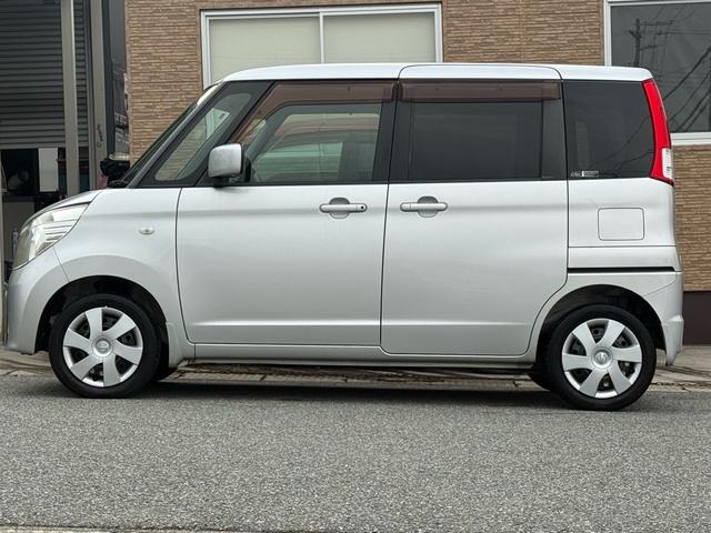 ルークス Ｇ　パワースライドドア　フルフラットシート　スマートキー　プッシュスタート　オートエアコン　純正７インチナビ　ＴＶ　ＣＤ　ＤＶＤ　ミュージックサーバー　バックカメラ　ＥＴＣ　ＨＩＤヘッドライト（6枚目）