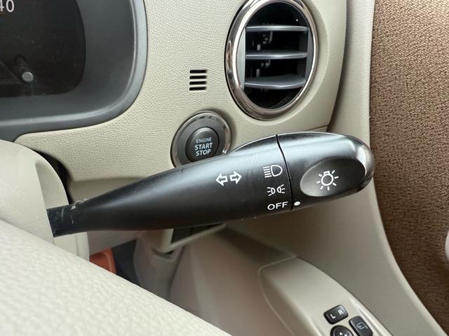 ルークス Ｇ　パワースライドドア　フルフラットシート　スマートキー　プッシュスタート　オートエアコン　純正７インチナビ　ＴＶ　ＣＤ　ＤＶＤ　ミュージックサーバー　バックカメラ　ＥＴＣ　ＨＩＤヘッドライト（12枚目）