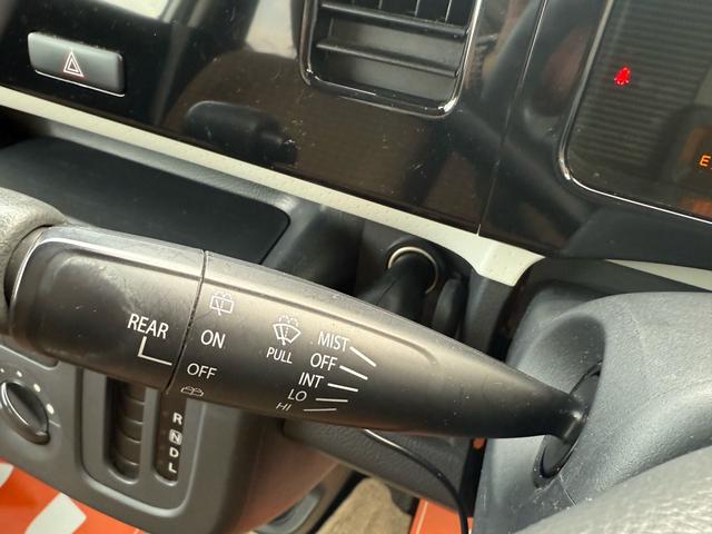 モコ Ｓ　アイドリングストップ　衝突軽減ボディー　アイドリングストップ　スマートキー　キーレス　純正ディスプレイオーディオ　パナソニック７インチポータブルナビ　　バックカメラ　ＣＤ再生　ＵＳＢ入力　エアコン　ベンチシート（12枚目）