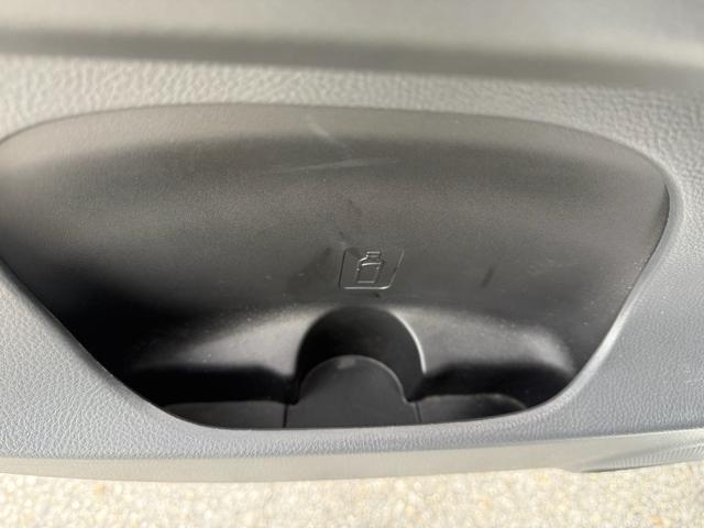 モコ Ｓ　アイドリングストップ　衝突軽減ボディー　アイドリングストップ　スマートキー　キーレス　純正ディスプレイオーディオ　パナソニック７インチポータブルナビ　　バックカメラ　ＣＤ再生　ＵＳＢ入力　エアコン　ベンチシート（66枚目）