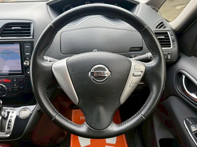 セレナ ハイウェイスター　Ｓ－ハイブリッド　エアロモード　両側パワースライドドア　クルーズコントロール　アイドリングストップ　純正８インチナビ　フルセグＴＶ　Ｂｌｕｅｔｏｏｔｈ対応　バックカメラ　アルパインフリップダウンモニター　純正１６インチアルミホイール（11枚目）