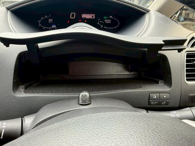 セレナ ハイウェイスター　Ｓ－ハイブリッド　エアロモード　両側パワースライドドア　クルーズコントロール　アイドリングストップ　純正８インチナビ　フルセグＴＶ　Ｂｌｕｅｔｏｏｔｈ対応　バックカメラ　アルパインフリップダウンモニター　純正１６インチアルミホイール（32枚目）