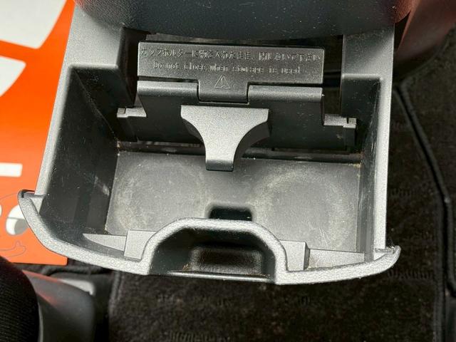 セレナ ハイウェイスター　Ｓ－ハイブリッド　エアロモード　両側パワースライドドア　クルーズコントロール　アイドリングストップ　純正８インチナビ　フルセグＴＶ　Ｂｌｕｅｔｏｏｔｈ対応　バックカメラ　アルパインフリップダウンモニター　純正１６インチアルミホイール（34枚目）