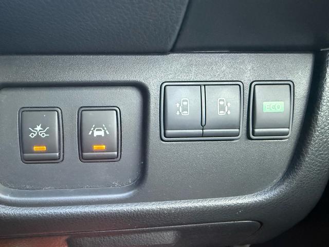 セレナ ハイウェイスターＳ－ＨＶアドバンスドセーフティパック　両側パワースライドドア　衝突軽減ブレーキ　アラウンドビューモニター　クリアランスソナー　アルパイン８インチナビ　コムテックレーダー探知機　コムテックドライブレコーダー　純正１６インチアルミホイール（15枚目）