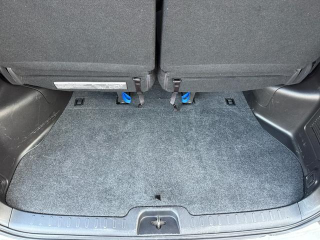 セレナ ハイウェイスターＳ－ＨＶアドバンスドセーフティパック　両側パワースライドドア　衝突軽減ブレーキ　アラウンドビューモニター　クリアランスソナー　アルパイン８インチナビ　コムテックレーダー探知機　コムテックドライブレコーダー　純正１６インチアルミホイール（52枚目）