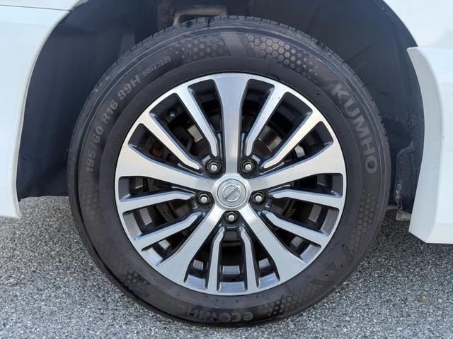 セレナ ハイウェイスターＳ－ＨＶアドバンスドセーフティパック　両側パワースライドドア　衝突軽減ブレーキ　アラウンドビューモニター　クリアランスソナー　アルパイン８インチナビ　コムテックレーダー探知機　コムテックドライブレコーダー　純正１６インチアルミホイール（66枚目）