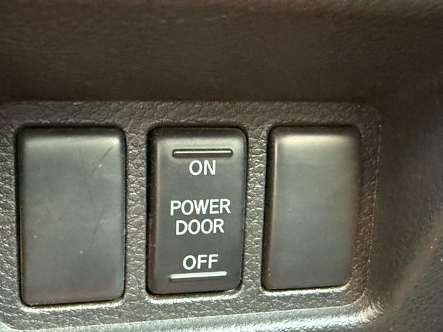 セレナ ハイウェイスター Vセレクション+セーフティ SHV 両側パワースライドドア クルーズコントロール レーンアシスト アイドリングストップ 純正7インチナビ Bluetooth対応 バックカメラ 純正16インチアルミホイール(19枚目)