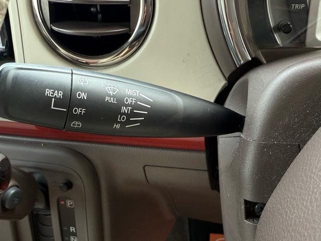 アルトラパンショコラ Ｘ　検２年付き☆　衝突安全ボディー　アイドリングストップ　プッシュスタート　スマートキー　ケンウッド彩速７インチナビ　Ｂｌｕｅｔｏｏｔｈ対応　ＥＴＣ　ＨＩＤヘッドライト　オートエアコン　フルフラットシート（12枚目）