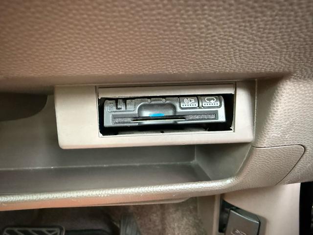 アルトラパンショコラ Ｘ　検２年付き☆　衝突安全ボディー　アイドリングストップ　プッシュスタート　スマートキー　ケンウッド彩速７インチナビ　Ｂｌｕｅｔｏｏｔｈ対応　ＥＴＣ　ＨＩＤヘッドライト　オートエアコン　フルフラットシート（15枚目）