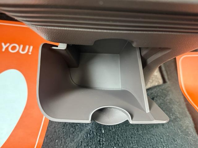 アルトラパンショコラ Ｘ　検２年付き☆　衝突安全ボディー　アイドリングストップ　プッシュスタート　スマートキー　ケンウッド彩速７インチナビ　Ｂｌｕｅｔｏｏｔｈ対応　ＥＴＣ　ＨＩＤヘッドライト　オートエアコン　フルフラットシート（32枚目）