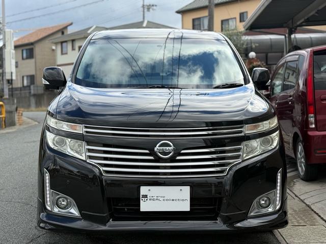 エルグランド ２５０ハイウェイスター　両側パワースライドドア　サンルーフ　アラウンドビューモニター　純正ナビ　純正フリップダウンモニター　オットマンシート　ニスモツインマフラー　トップラン１７インチＡＷ　ブリヂストンスタッドレスタイヤ（2枚目）