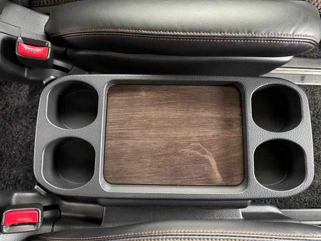 エルグランド ２５０ハイウェイスター　両側パワースライドドア　サンルーフ　アラウンドビューモニター　純正ナビ　純正フリップダウンモニター　オットマンシート　ニスモツインマフラー　トップラン１７インチＡＷ　ブリヂストンスタッドレスタイヤ（43枚目）