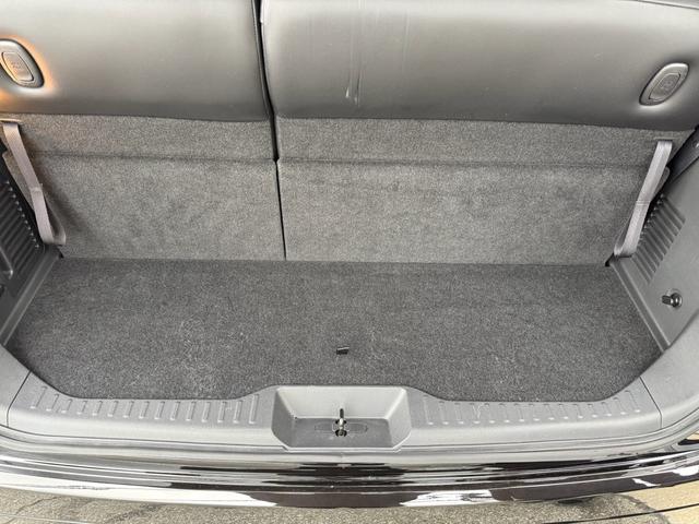 エルグランド ２５０ハイウェイスター　両側パワースライドドア　サンルーフ　アラウンドビューモニター　純正ナビ　純正フリップダウンモニター　オットマンシート　ニスモツインマフラー　トップラン１７インチＡＷ　ブリヂストンスタッドレスタイヤ（57枚目）