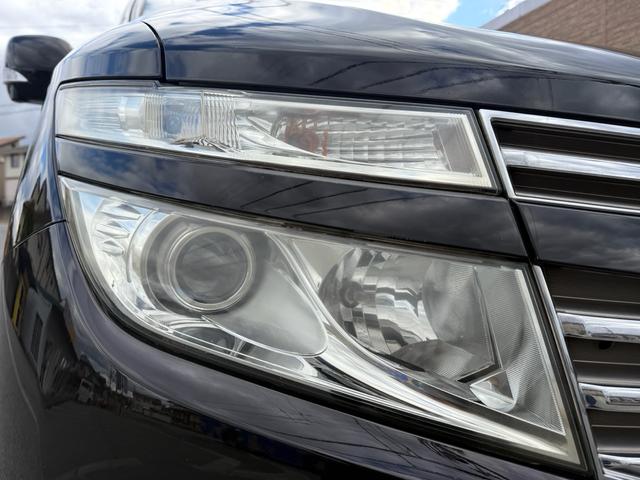 エルグランド ２５０ハイウェイスター　両側パワースライドドア　サンルーフ　アラウンドビューモニター　純正ナビ　純正フリップダウンモニター　オットマンシート　ニスモツインマフラー　トップラン１７インチＡＷ　ブリヂストンスタッドレスタイヤ（63枚目）