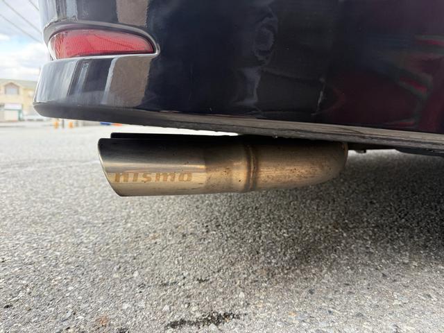 エルグランド ２５０ハイウェイスター　両側パワースライドドア　サンルーフ　アラウンドビューモニター　純正ナビ　純正フリップダウンモニター　オットマンシート　ニスモツインマフラー　トップラン１７インチＡＷ　ブリヂストンスタッドレスタイヤ（71枚目）