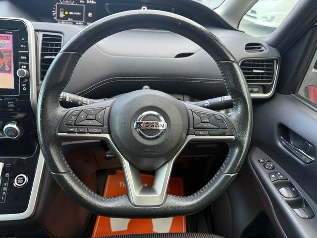 セレナ ハイウェイスター VセレクションII 両側パワースライドドア 衝突軽減ブレーキ アラウンドビューモニター 純正9インチナビ フルセグTV LEDヘッドライト フロントエアロパーツ 純正16インチアルミホイール(9枚目)