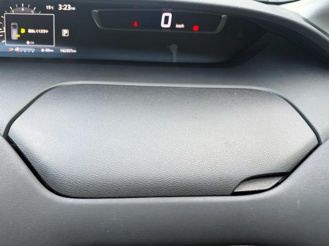 セレナ ハイウェイスター VセレクションII 両側パワースライドドア 衝突軽減ブレーキ アラウンドビューモニター 純正9インチナビ フルセグTV LEDヘッドライト フロントエアロパーツ 純正16インチアルミホイール(19枚目)