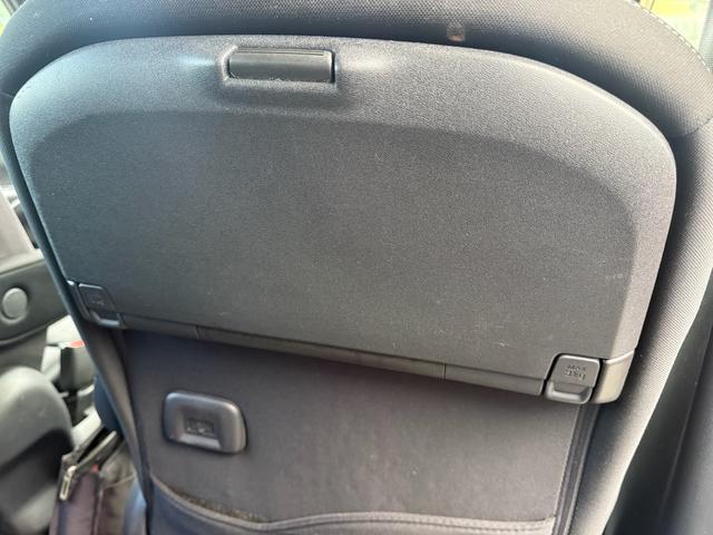 セレナ ハイウェイスター VセレクションII 両側パワースライドドア 衝突軽減ブレーキ アラウンドビューモニター 純正9インチナビ フルセグTV LEDヘッドライト フロントエアロパーツ 純正16インチアルミホイール(33枚目)