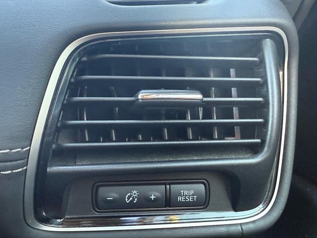 セレナ ハイウェイスターG 両側パワースライド クルーズコントロール アイドリングストップ 純正9インチナビ 純正フリップダウンモニター フルセグTV 前後ドライブレコーダー LEDヘッドライト 純正16インチアルミホイール(15枚目)