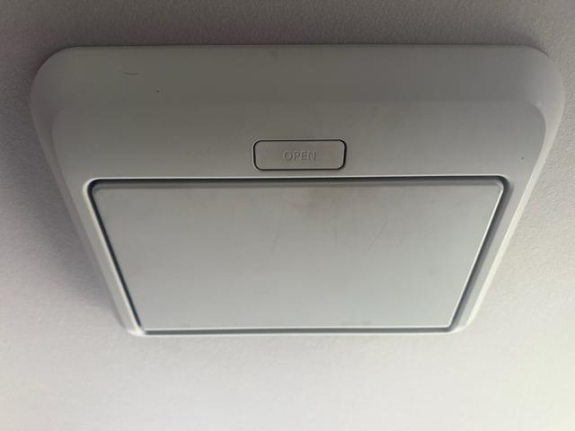 セレナ ハイウェイスターG 両側パワースライド クルーズコントロール アイドリングストップ 純正9インチナビ 純正フリップダウンモニター フルセグTV 前後ドライブレコーダー LEDヘッドライト 純正16インチアルミホイール(32枚目)