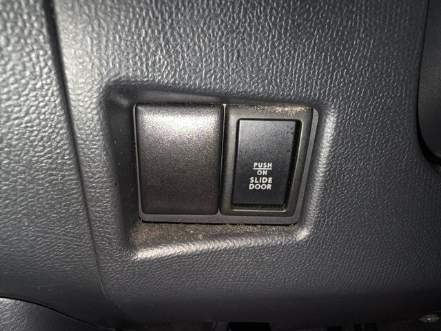 ルークス ハイウェイスター　☆検２年付き☆　両側パワースライド　衝突安全ボディー　プッシュスタート　オートエアコン　スマートキー　純正ナビ　ＣＤ　ＤＶＤ　ＥＴＣ　スマック１４インチアルミホイール　フルフラットシート（16枚目）