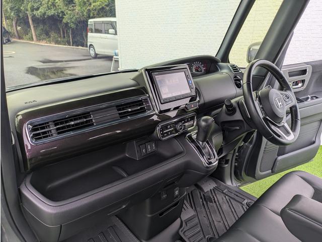Ｎ－ＢＯＸカスタム Ｇ・Ｌターボホンダセンシング　ターボ車／純正ナビ／ＴＶ／バックカメラ／両側パワースライドドア／ホンダセンシング／パドルシフト／ＬＥＤヘッドライト／オートライト／フォグランプ／オートエアコン／社外マフラー／ローダウン（64枚目）