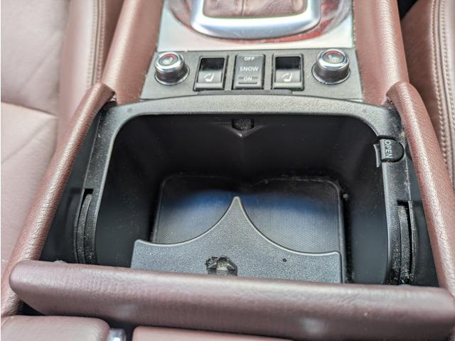 スカイラインクロスオーバー ３７０ＧＴ　タイプＰ　ブラウン革シート／ＢＯＳＥサウンド／アラウンドビューモニター／メーカーナビ／ＴＶ／インテリジェントキー／プッシュスタート／シートヒーター／純正１８インチアルミ／オートライト／リアプライバシーガラス（48枚目）