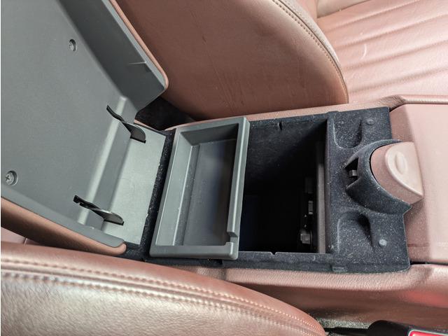 スカイラインクロスオーバー ３７０ＧＴ　タイプＰ　ブラウン革シート／ＢＯＳＥサウンド／アラウンドビューモニター／メーカーナビ／ＴＶ／インテリジェントキー／プッシュスタート／シートヒーター／純正１８インチアルミ／オートライト／リアプライバシーガラス（49枚目）