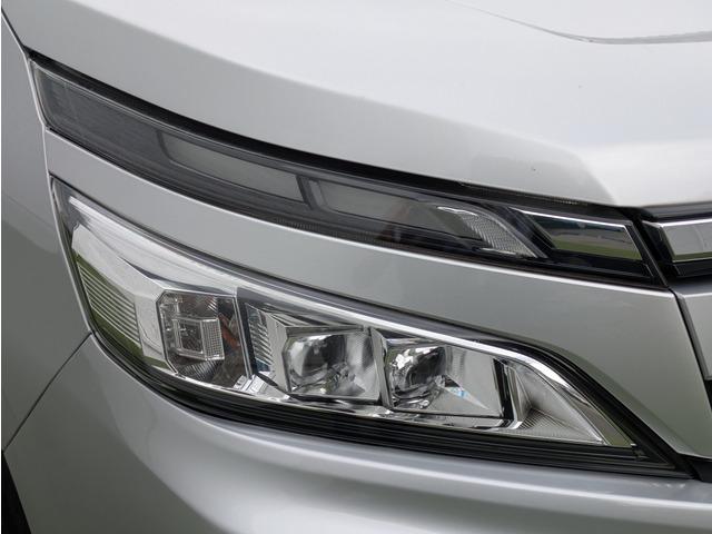 ヴォクシー 　ウェルキャブＸ後席リフトアップ／トヨタセーフティー／後席サイドリフトアップチルトシート／パワースライドドア／クリアランスソナー／ＬＥＤヘッドライト／オートライト／アイドリングストップ／ダブルエアコン（26枚目）