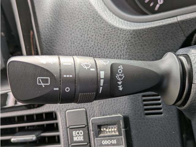 ヴォクシー 　ウェルキャブＸ後席リフトアップ／トヨタセーフティー／後席サイドリフトアップチルトシート／パワースライドドア／クリアランスソナー／ＬＥＤヘッドライト／オートライト／アイドリングストップ／ダブルエアコン（34枚目）