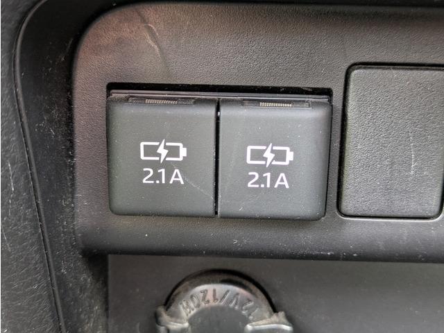 ヴォクシー 　ウェルキャブＸ後席リフトアップ／トヨタセーフティー／後席サイドリフトアップチルトシート／パワースライドドア／クリアランスソナー／ＬＥＤヘッドライト／オートライト／アイドリングストップ／ダブルエアコン（46枚目）