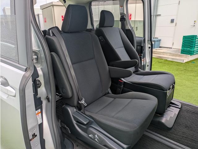 ヴォクシー 　ウェルキャブＸ後席リフトアップ／トヨタセーフティー／後席サイドリフトアップチルトシート／パワースライドドア／クリアランスソナー／ＬＥＤヘッドライト／オートライト／アイドリングストップ／ダブルエアコン（59枚目）