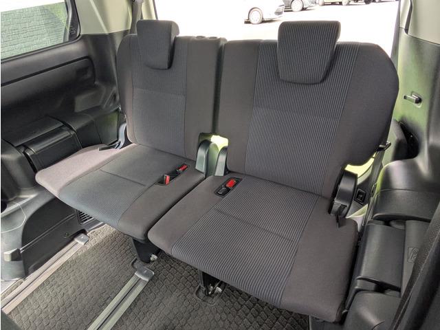 ヴォクシー 　ウェルキャブＸ後席リフトアップ／トヨタセーフティー／後席サイドリフトアップチルトシート／パワースライドドア／クリアランスソナー／ＬＥＤヘッドライト／オートライト／アイドリングストップ／ダブルエアコン（62枚目）