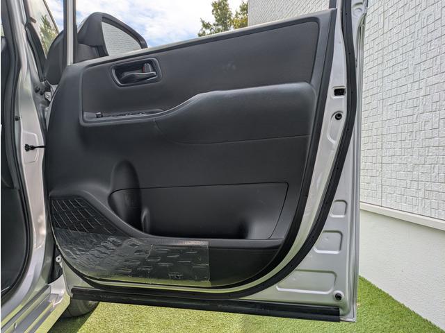 ヴォクシー 　ウェルキャブＸ後席リフトアップ／トヨタセーフティー／後席サイドリフトアップチルトシート／パワースライドドア／クリアランスソナー／ＬＥＤヘッドライト／オートライト／アイドリングストップ／ダブルエアコン（71枚目）