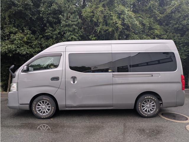 NV350キャラバンバン スーパーロングワイドDX 純正ナビ/フルセグTV/バックカメラ/社外15インチAW/EXパック/プライバシーガラス/パワーステアリング/パワーウィンドウ/ETC/キーレスキー/電動格納ミラー/スーパーロング/ワイド(12枚目)