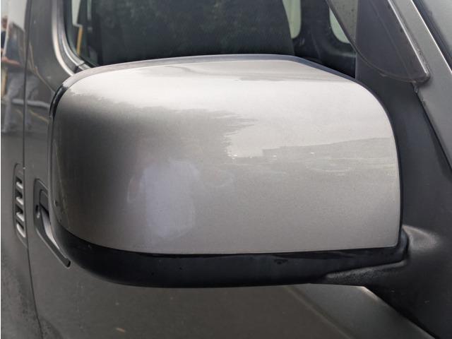 NV350キャラバンバン スーパーロングワイドDX 純正ナビ/フルセグTV/バックカメラ/社外15インチAW/EXパック/プライバシーガラス/パワーステアリング/パワーウィンドウ/ETC/キーレスキー/電動格納ミラー/スーパーロング/ワイド(19枚目)