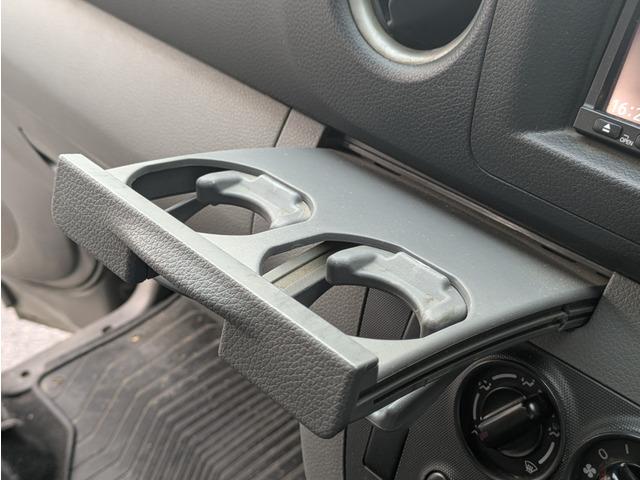 NV350キャラバンバン スーパーロングワイドDX 純正ナビ/フルセグTV/バックカメラ/社外15インチAW/EXパック/プライバシーガラス/パワーステアリング/パワーウィンドウ/ETC/キーレスキー/電動格納ミラー/スーパーロング/ワイド(38枚目)