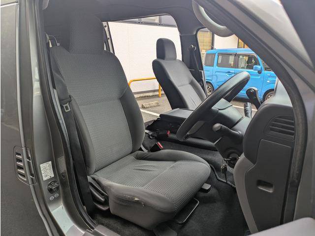 NV350キャラバンバン スーパーロングワイドDX 純正ナビ/フルセグTV/バックカメラ/社外15インチAW/EXパック/プライバシーガラス/パワーステアリング/パワーウィンドウ/ETC/キーレスキー/電動格納ミラー/スーパーロング/ワイド(48枚目)