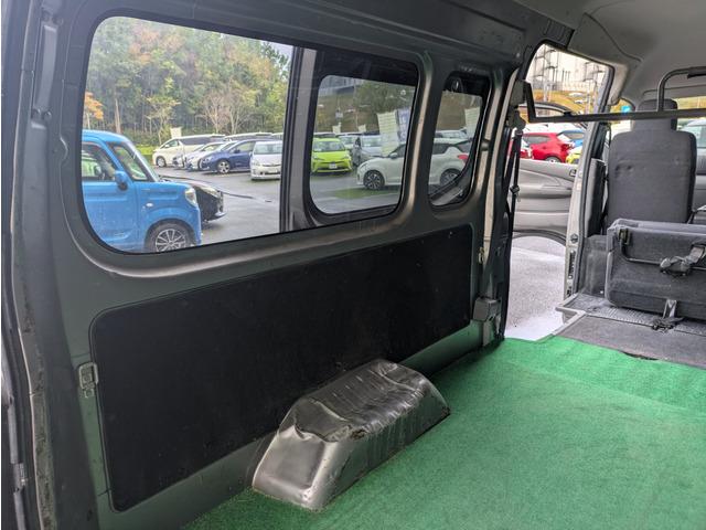 NV350キャラバンバン スーパーロングワイドDX 純正ナビ/フルセグTV/バックカメラ/社外15インチAW/EXパック/プライバシーガラス/パワーステアリング/パワーウィンドウ/ETC/キーレスキー/電動格納ミラー/スーパーロング/ワイド(54枚目)