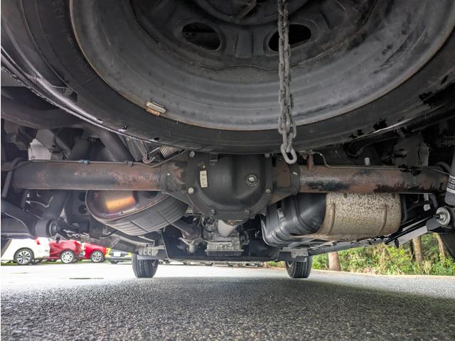 NV350キャラバンバン スーパーロングワイドDX 純正ナビ/フルセグTV/バックカメラ/社外15インチAW/EXパック/プライバシーガラス/パワーステアリング/パワーウィンドウ/ETC/キーレスキー/電動格納ミラー/スーパーロング/ワイド(62枚目)