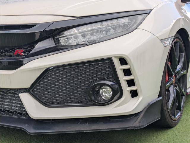 シビック タイプR RECOROシート(前席)/HKSマフラー/BLITZ車庫調/HKSインタークーラー/社外ナビ/フルセグ/バックカメラ/クルーズコントロール/スマートキー/LEDヘッドライト/純正20インチアルミ(29枚目)