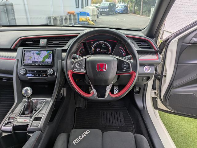 シビック タイプR RECOROシート(前席)/HKSマフラー/BLITZ車庫調/HKSインタークーラー/社外ナビ/フルセグ/バックカメラ/クルーズコントロール/スマートキー/LEDヘッドライト/純正20インチアルミ(42枚目)